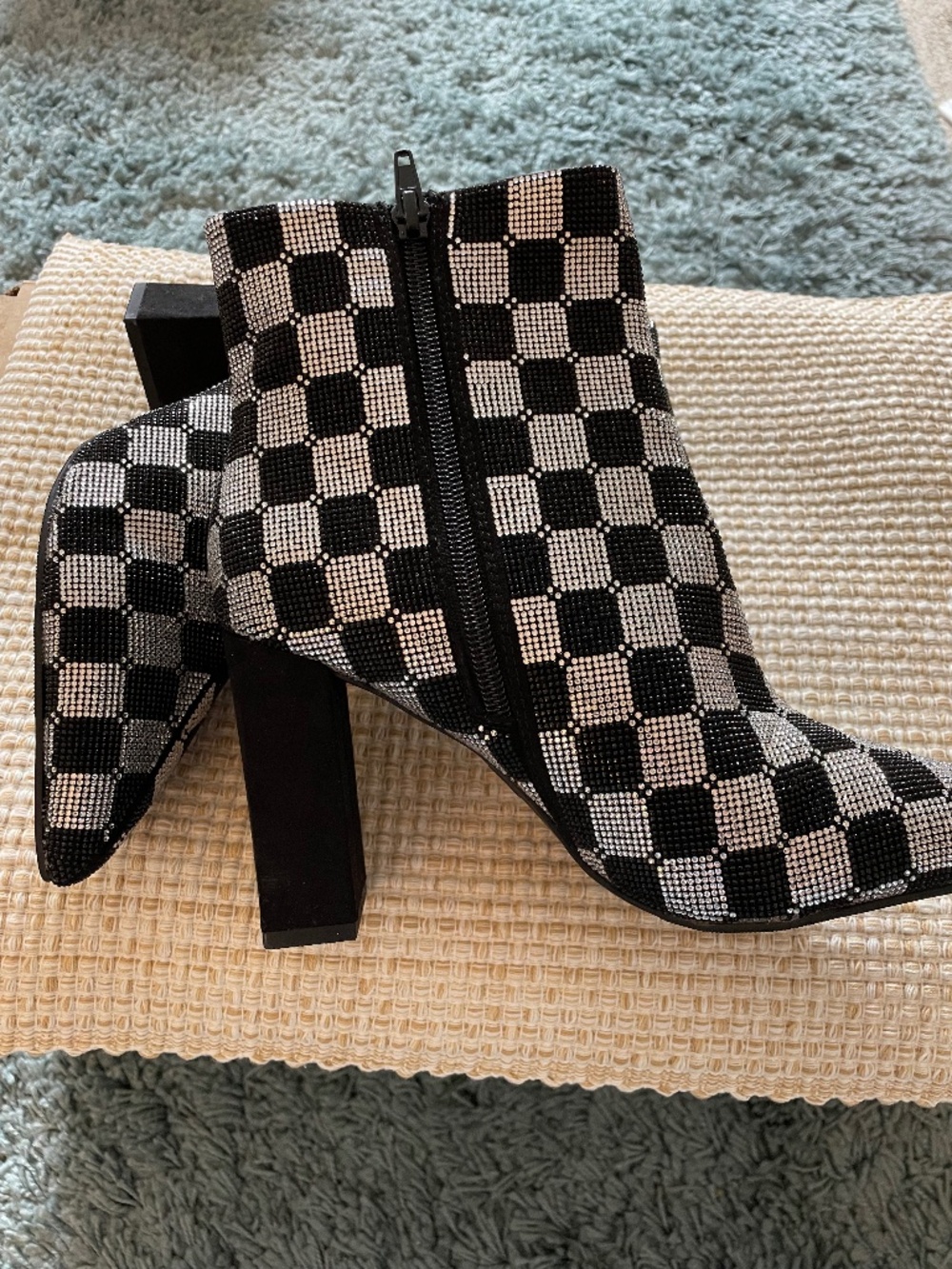 Wild Pair New black/ silver booties sz. 6